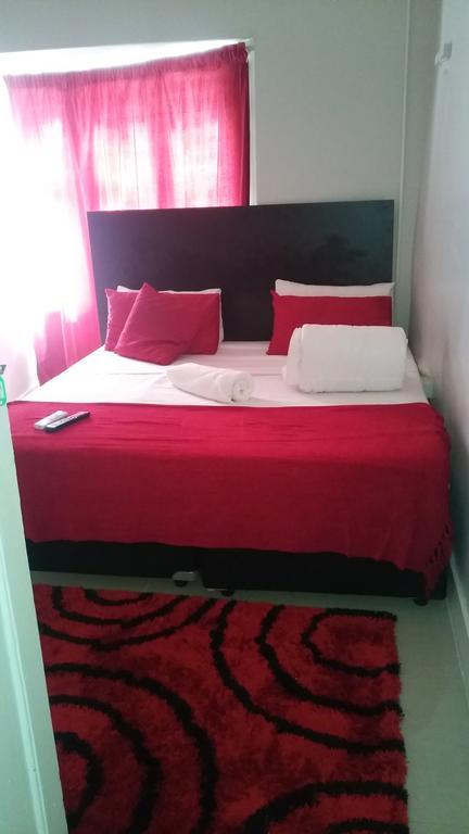 Valley Guest House Pretoria-Noord エクステリア 写真