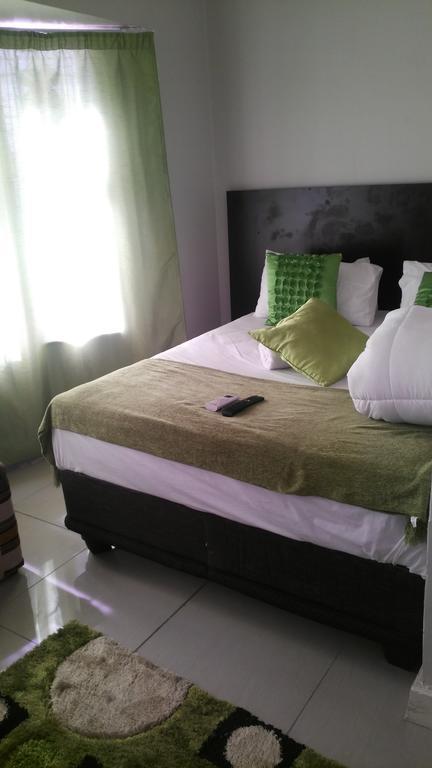 Valley Guest House Pretoria-Noord エクステリア 写真