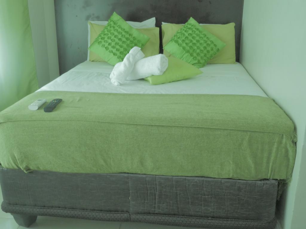 Valley Guest House Pretoria-Noord エクステリア 写真