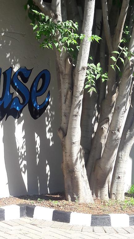 Valley Guest House Pretoria-Noord エクステリア 写真