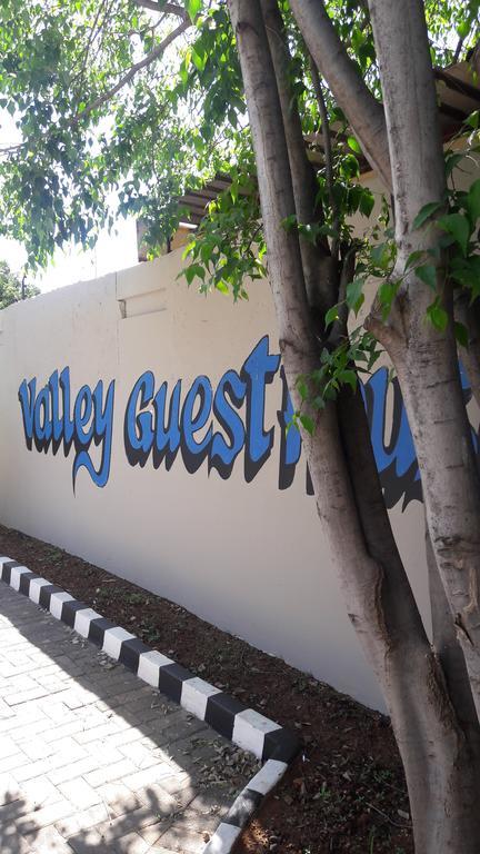 Valley Guest House Pretoria-Noord エクステリア 写真