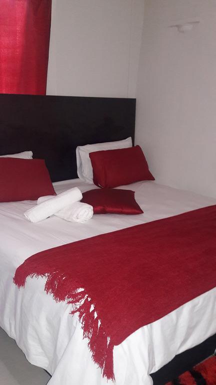 Valley Guest House Pretoria-Noord エクステリア 写真
